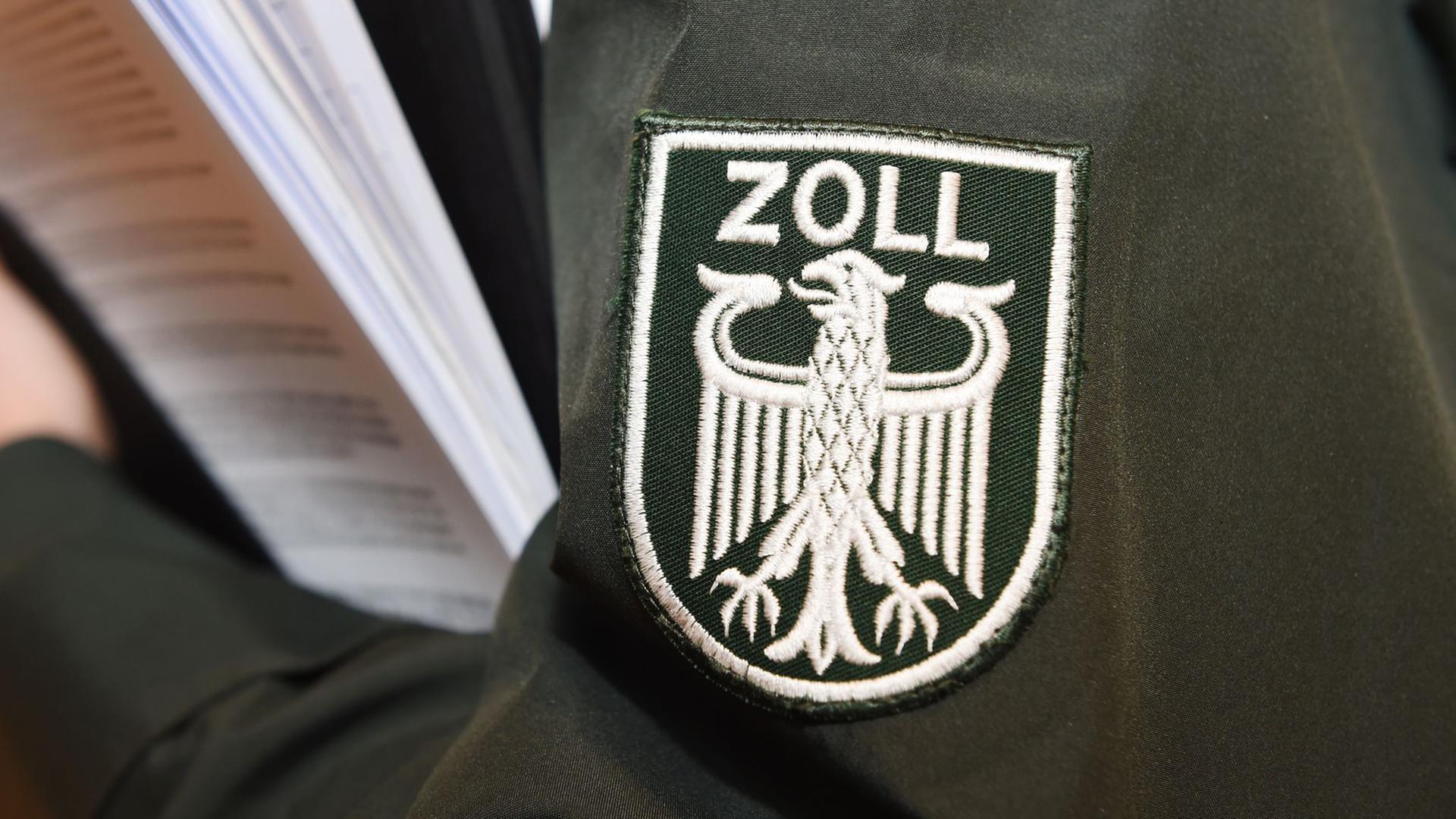 Rostock: Zoll entdeckt 45.000 geschmuggelte Tabletten