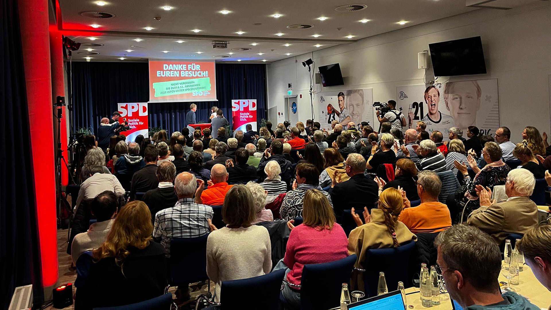 Nord-SPD: Erster Stimmungstest für Serpil Midyatli und Ulf Kämpfer