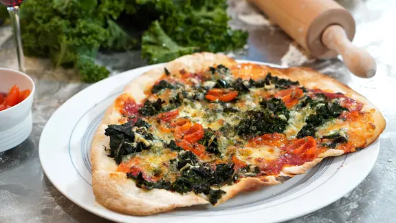 Pizza mit Grünkohl | NDR, Florian Kruck Pizza mit Grünkohl